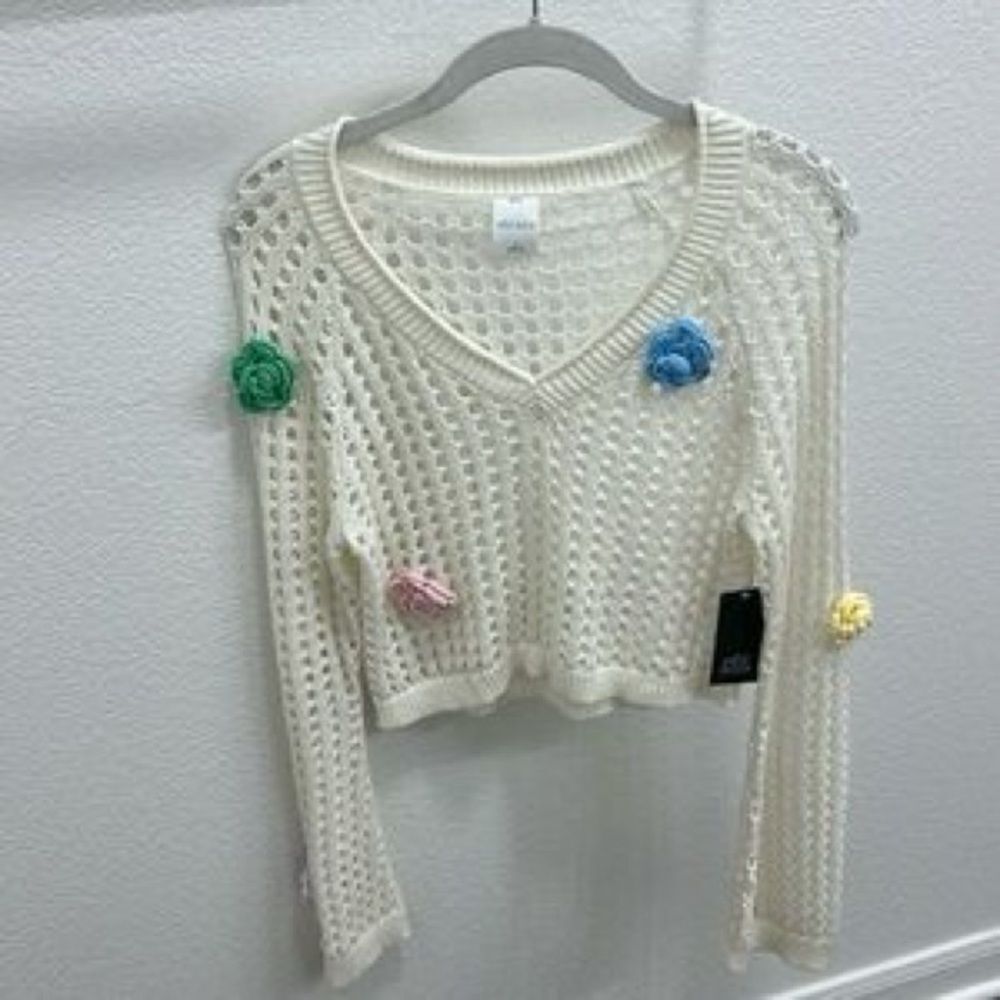 Wild Fable mesh knit crochet sweater coverup with crochet flowers size S